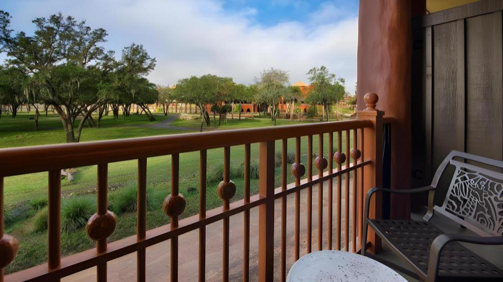 Disney'S Animal Kingdom Lodge Four Corners Экстерьер фото